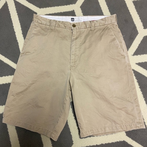 GAP Khaki Shorts Vintage Chino Shorts Size 33 Waist - Picture 3 of 8